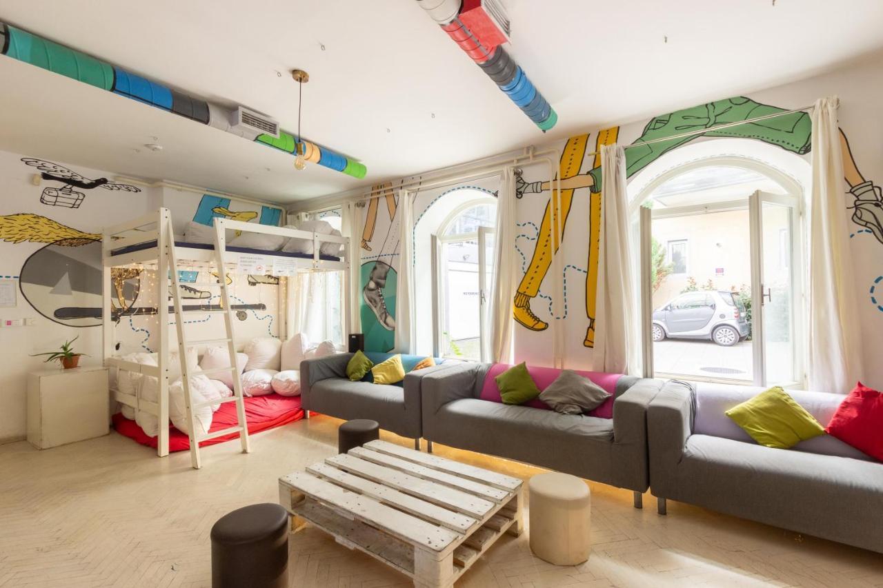 Whole Wide World Hostel زغرب المظهر الخارجي الصورة